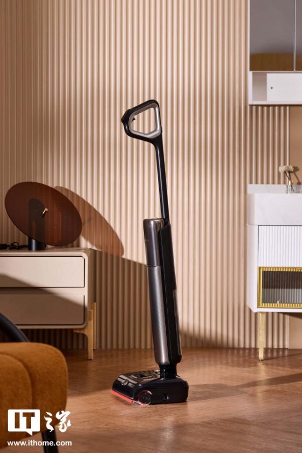 炒股配资开户平台 追觅洗地机 T60 Ultra 实拍：轻薄双机械臂“洗地大师”